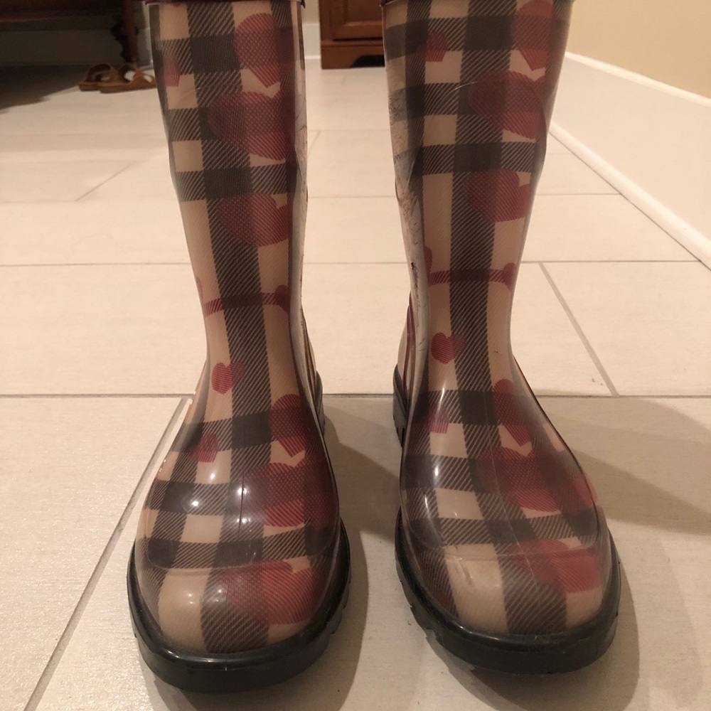 Burberry heart short rain boots